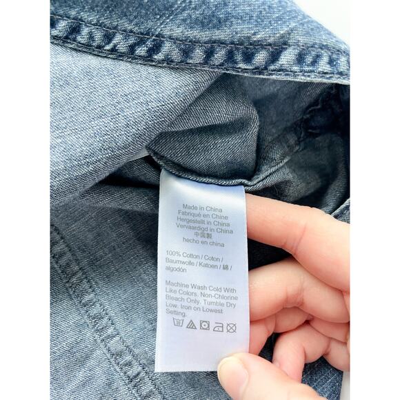 Women's J. Crew Pearl Snap Denim Long Sleeve Shirt Size 6 Slim - Picture 5 of 7